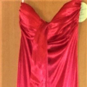 *>*>*> Red strapless Long  Dress by Windsor * Size 7/8